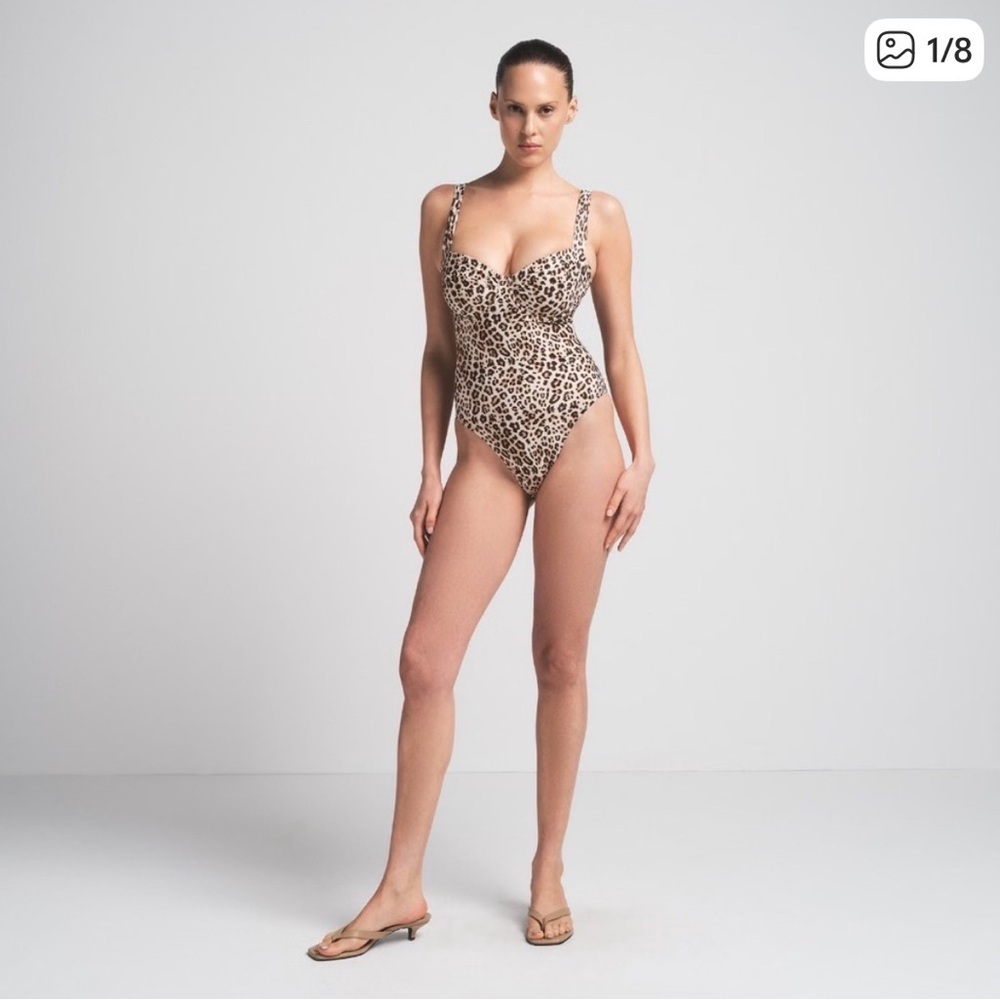 Skims Leopard Print Women's Swimsuit